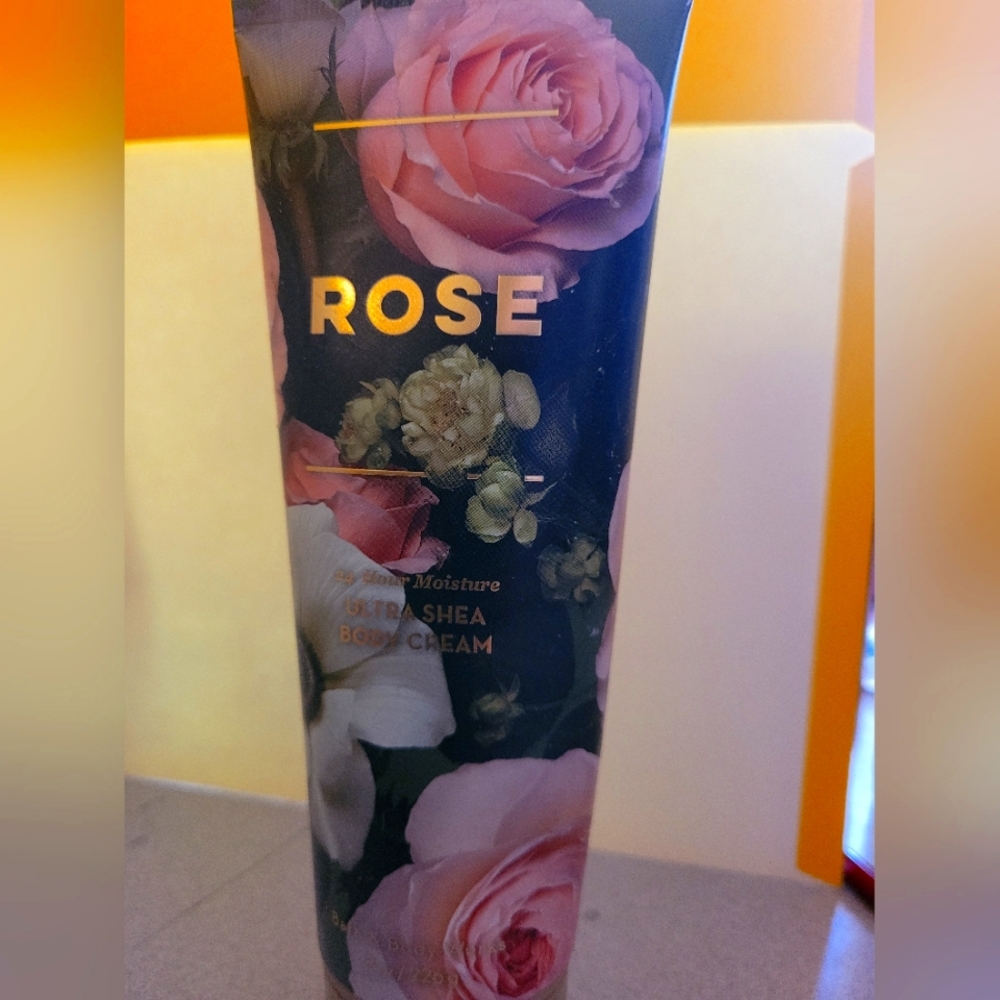 Bath And Body Works Rose body cream